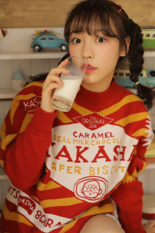 乌鸦嘴妙女郎
